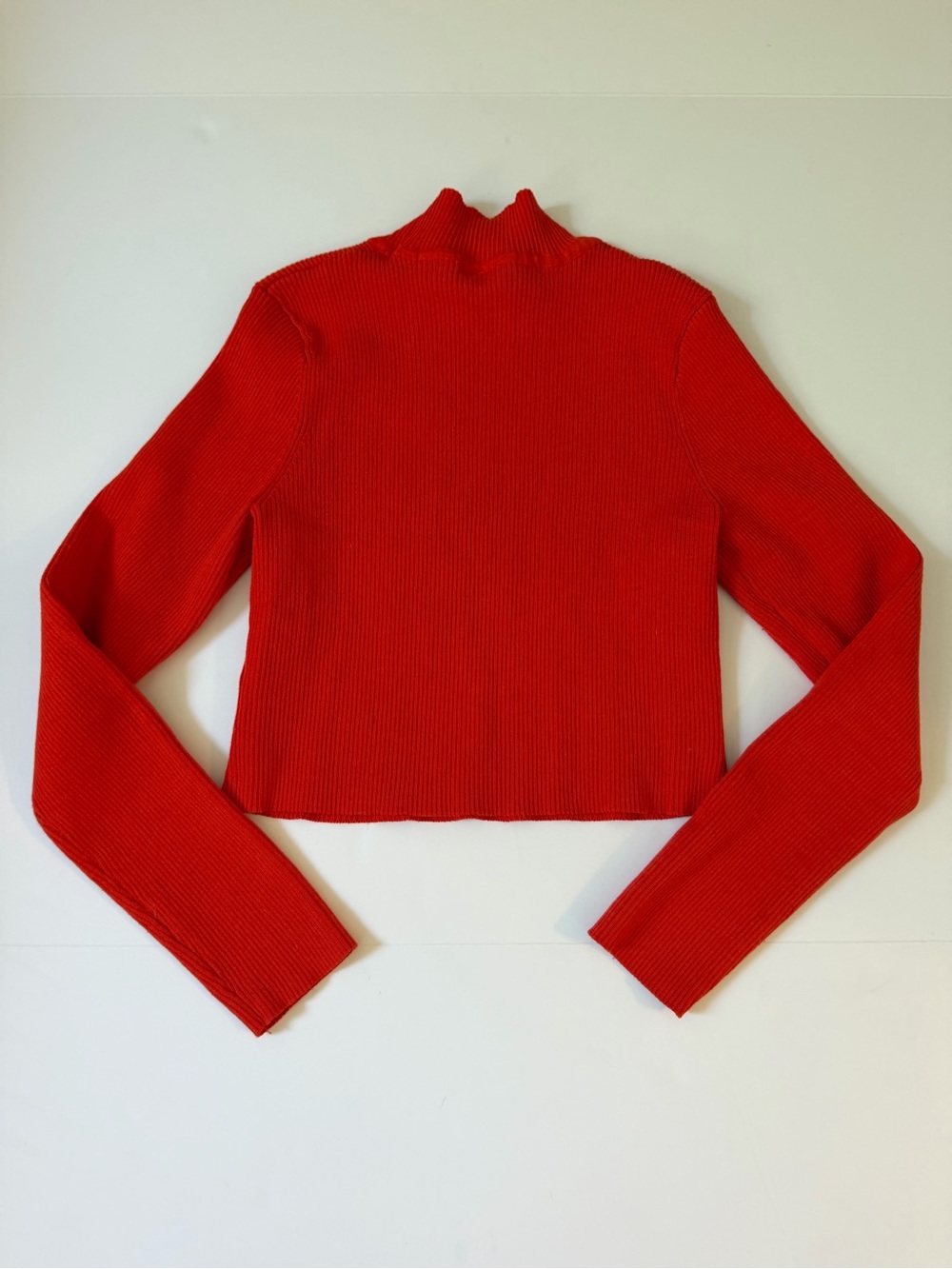 H&M Red Ribbed Mock-Neck Cropped Sweater - Picture 3 of 5